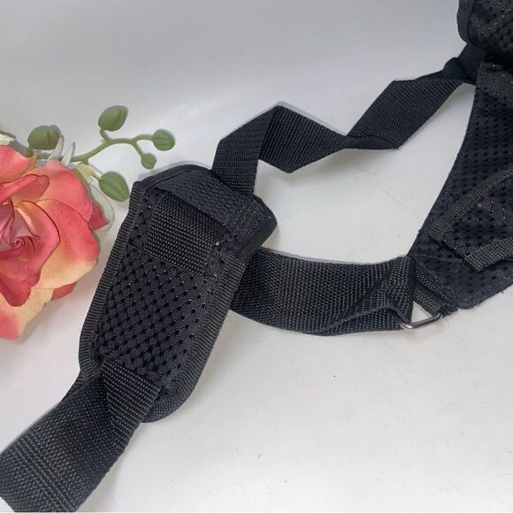 Hey’s Travelmate Nylon Crossbody - Picture 5 of 8